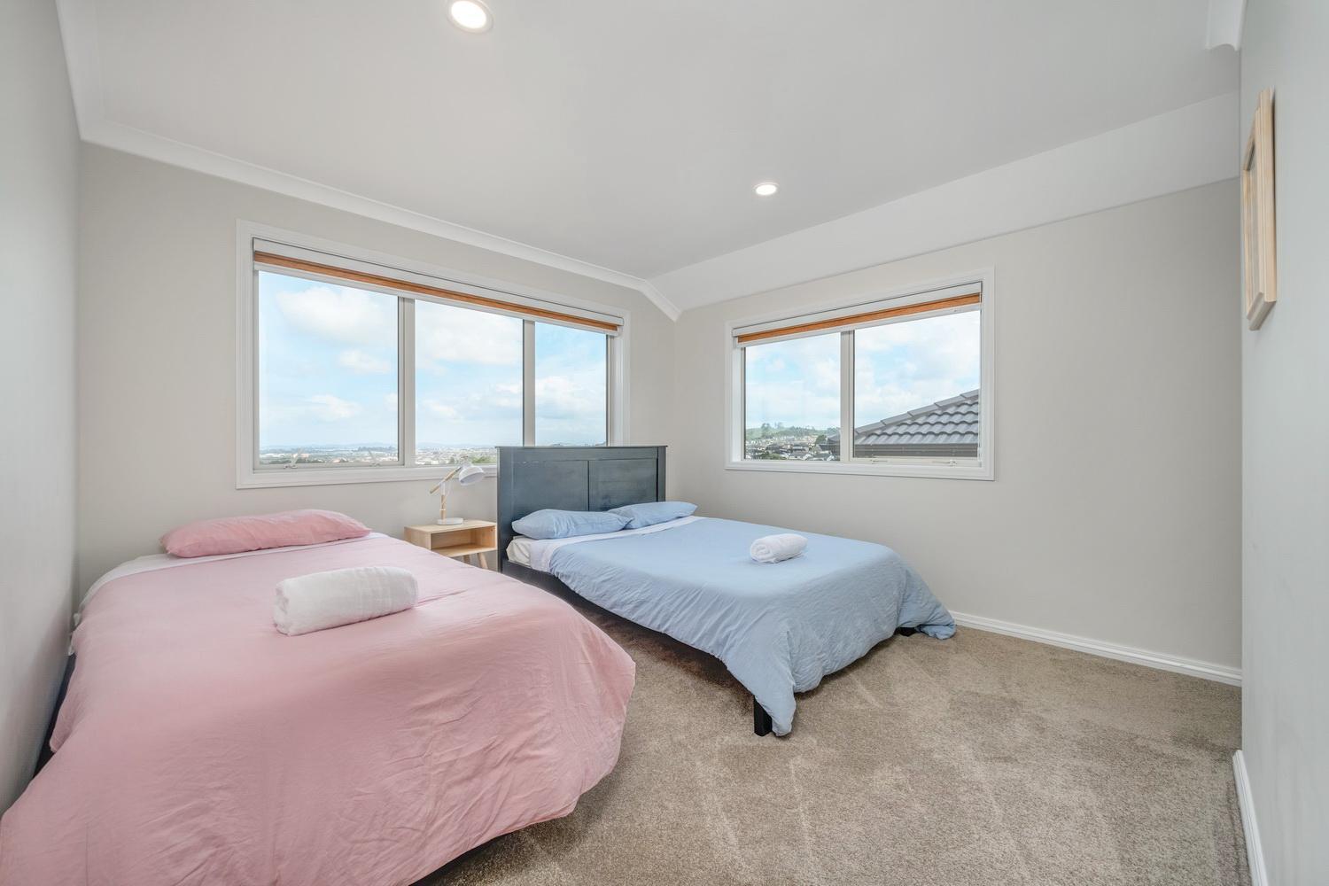 7Br 3Bh Beach Escape. 2 Min To Browns Bay Beach Auckland Exterior photo