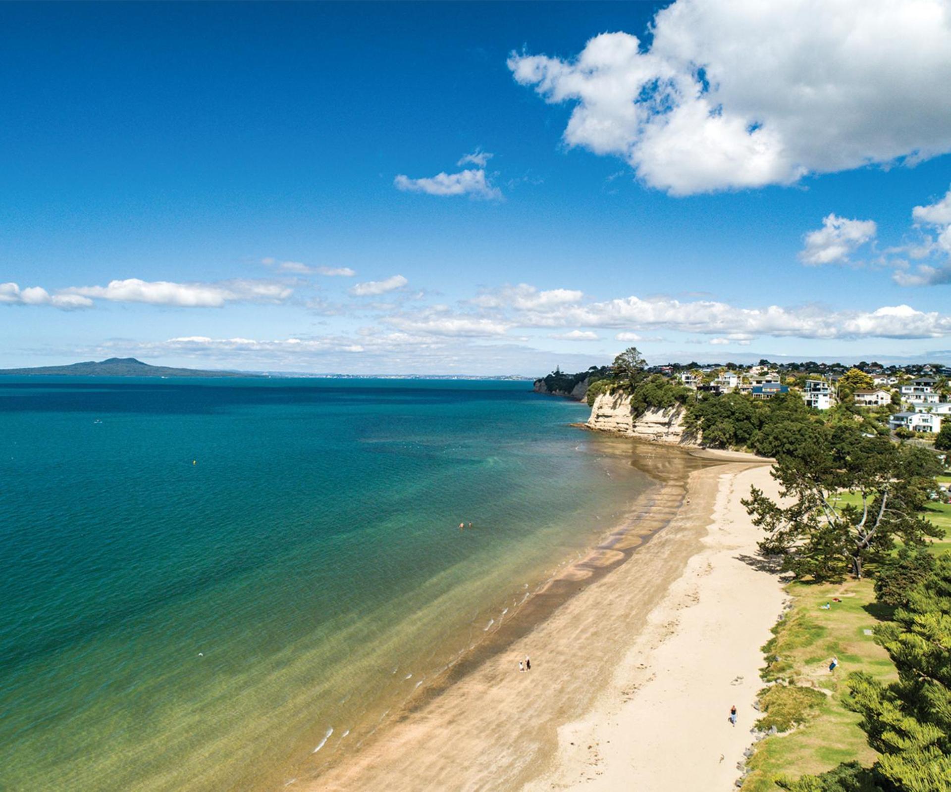 7Br 3Bh Beach Escape. 2 Min To Browns Bay Beach Auckland Exterior photo