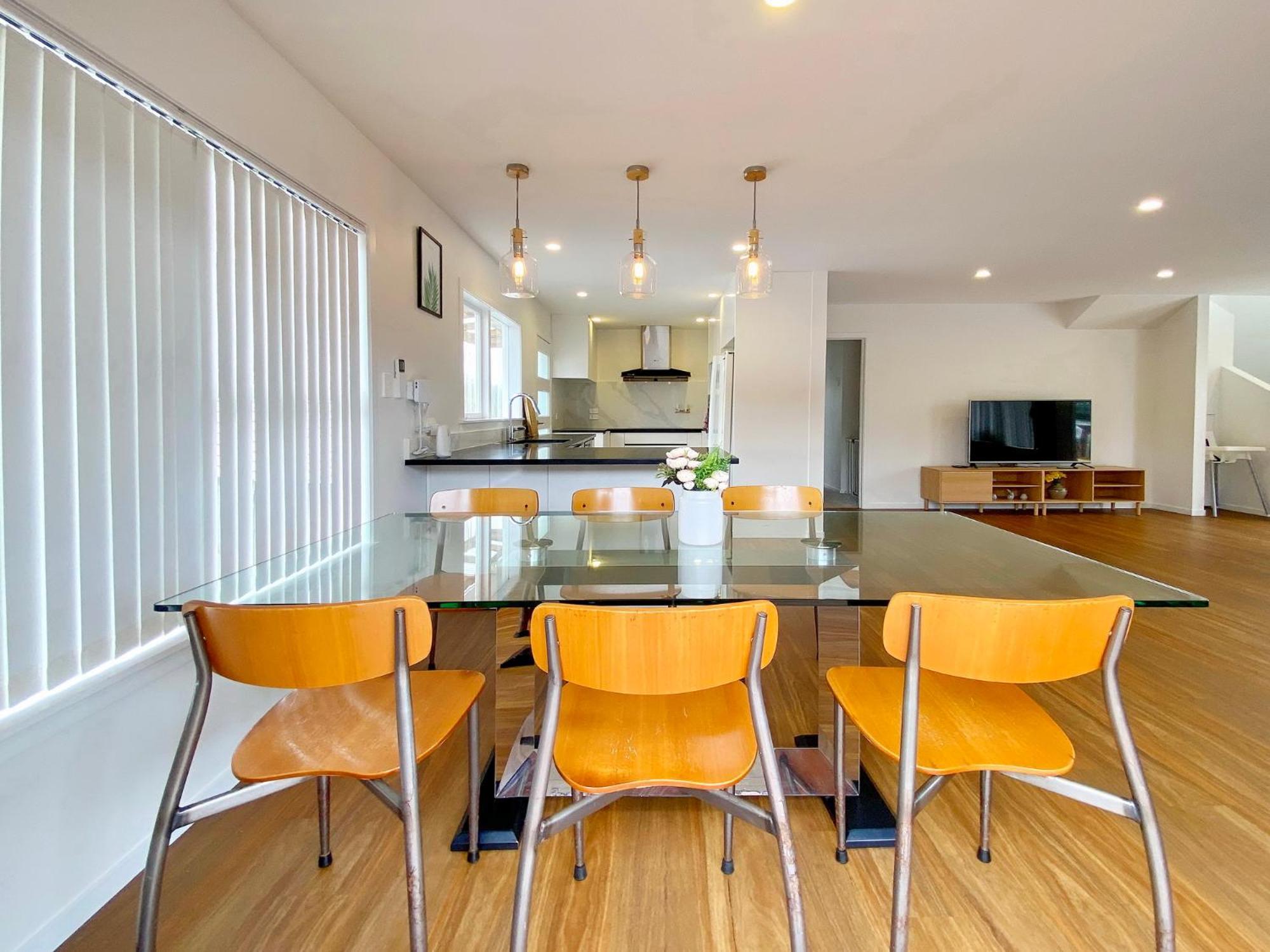 7Br 3Bh Beach Escape. 2 Min To Browns Bay Beach Auckland Exterior photo