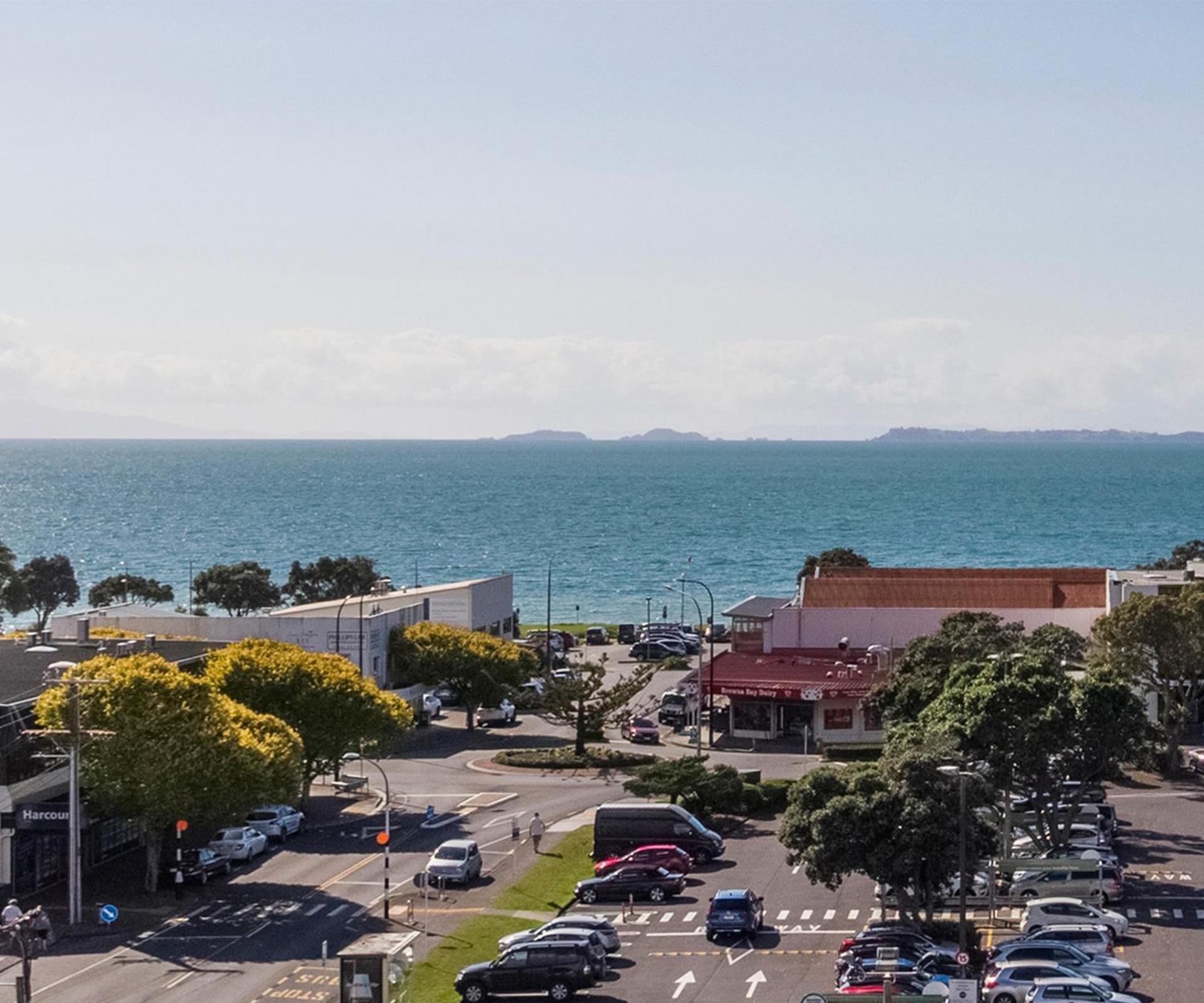 7Br 3Bh Beach Escape. 2 Min To Browns Bay Beach Auckland Exterior photo
